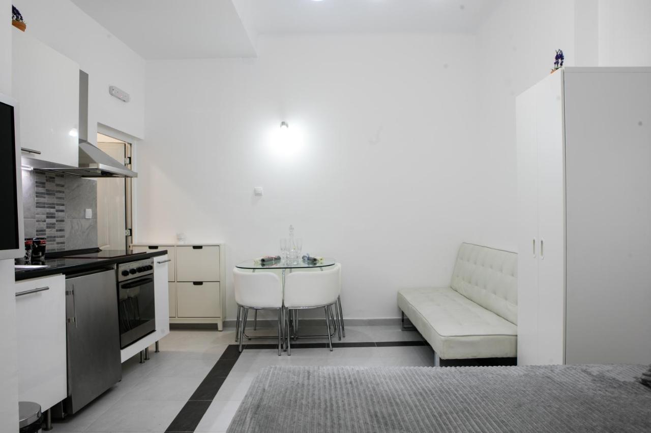 Natalie'S Studio Beograd Ngoại thất bức ảnh